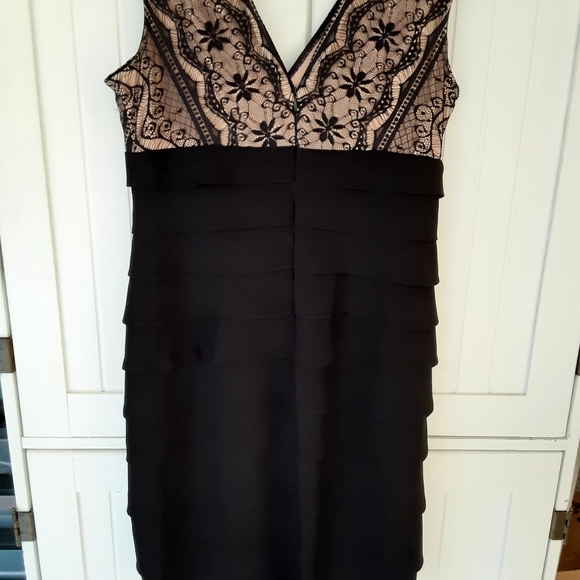 Jessica Howard Black Lace Sleeveless Cocktail Dress, Size 12P - Picture 7 of 11